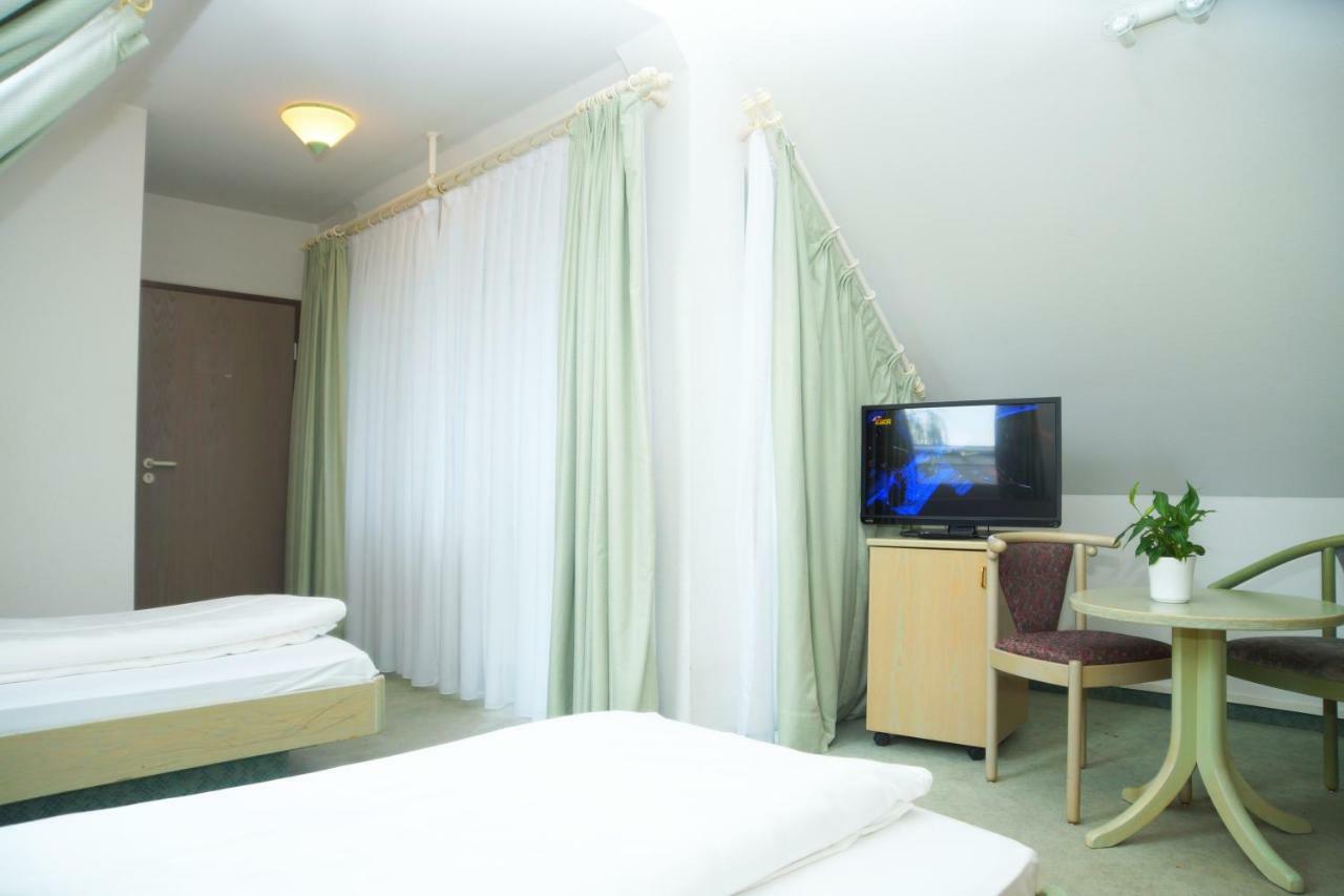 Hotel Krauthof Ludwigsburg Dış mekan fotoğraf