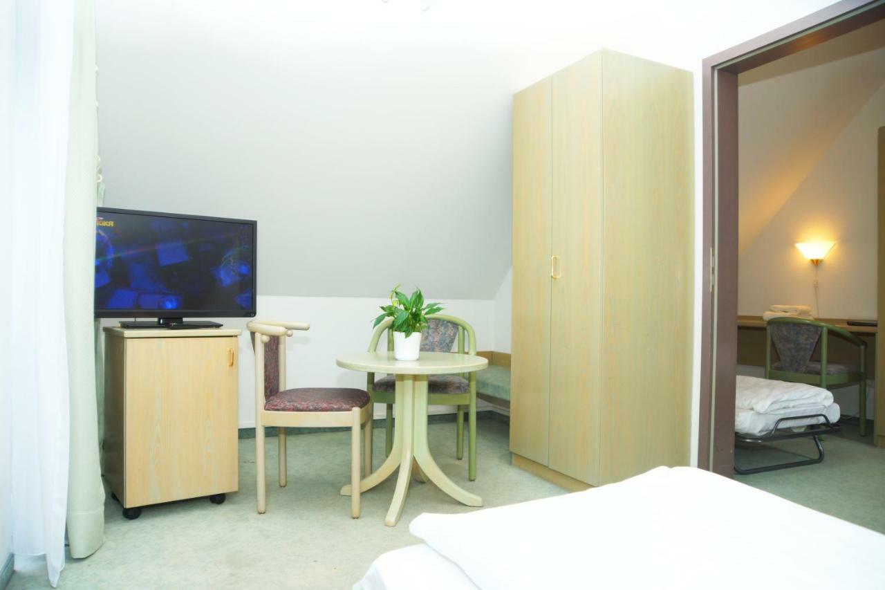 Hotel Krauthof Ludwigsburg Dış mekan fotoğraf